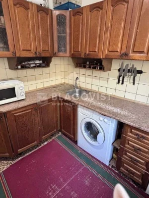 2-room apartment for sale on Dzhokhar Dudayev Street, Solomyansky