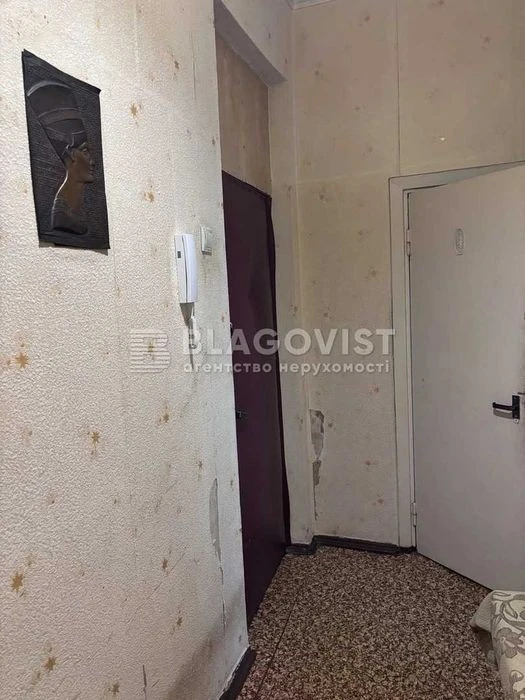 2-room apartment for sale on Dzhokhar Dudayev Street, Solomyansky