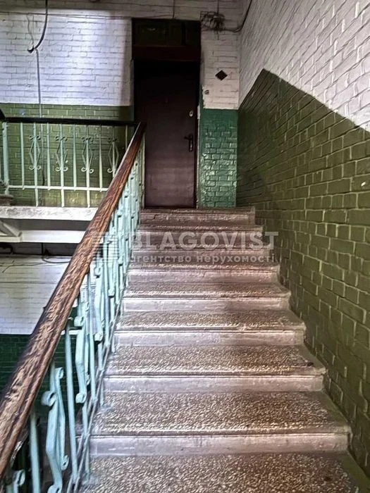 2-room apartment for sale on Dzhokhar Dudayev Street, Solomyansky