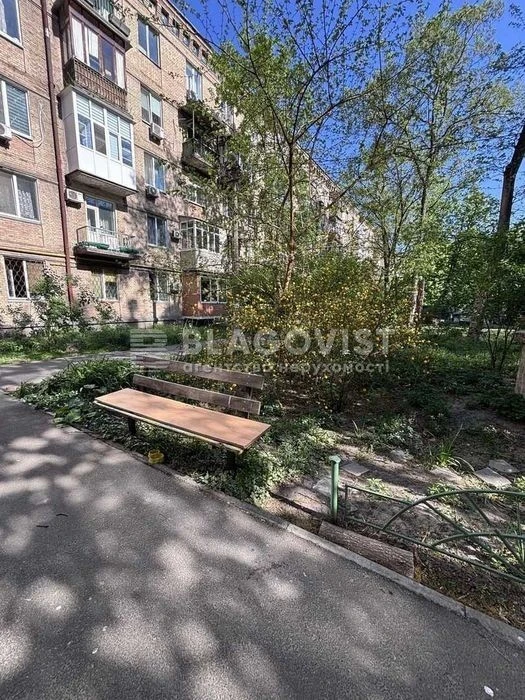 2-room apartment for sale on Dzhokhar Dudayev Street, Solomyansky