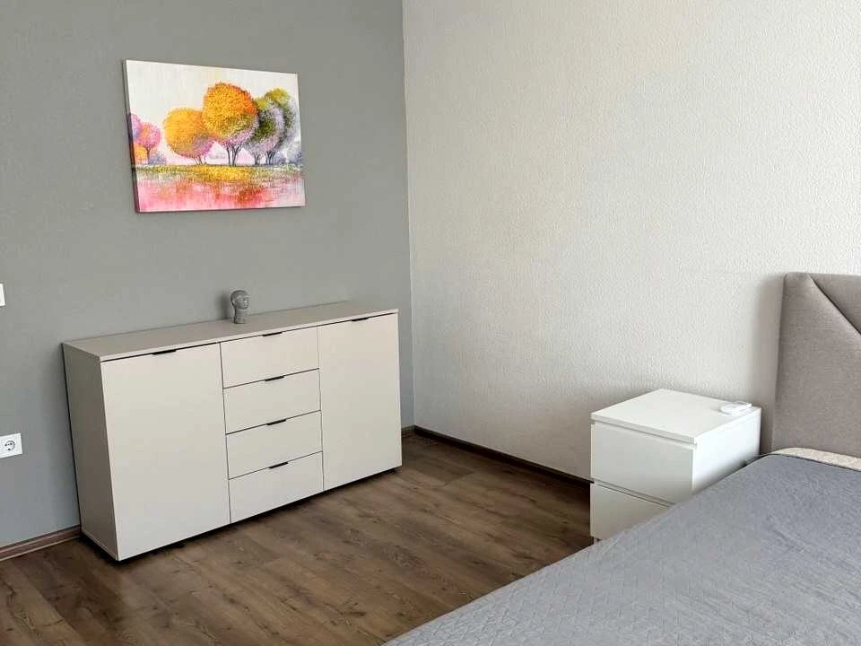 Apartment. Oleńi Pčilky Street, Kyiv