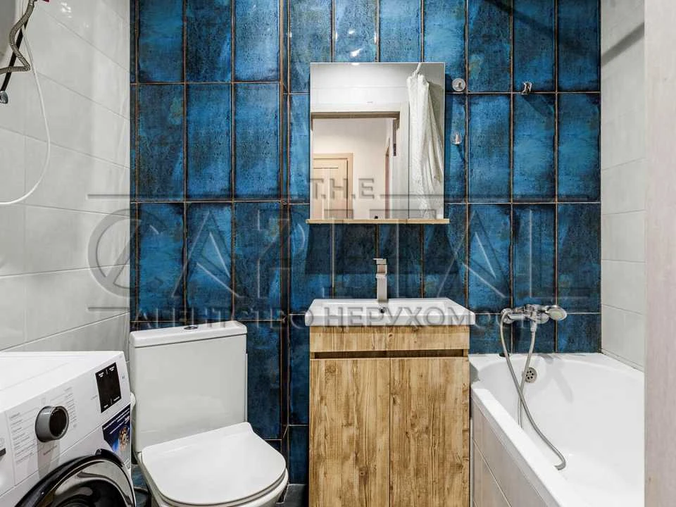 Apartment. Kyiv, Mykilsko-Slobidska St.