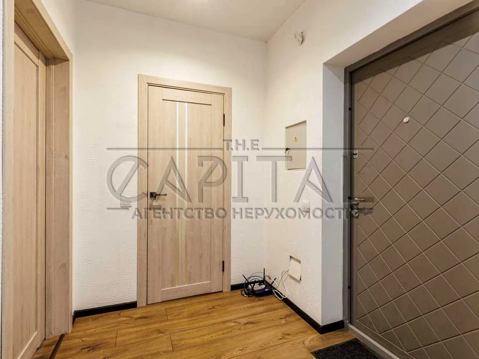 Apartment. Kyiv, Mykilsko-Slobidska St.
