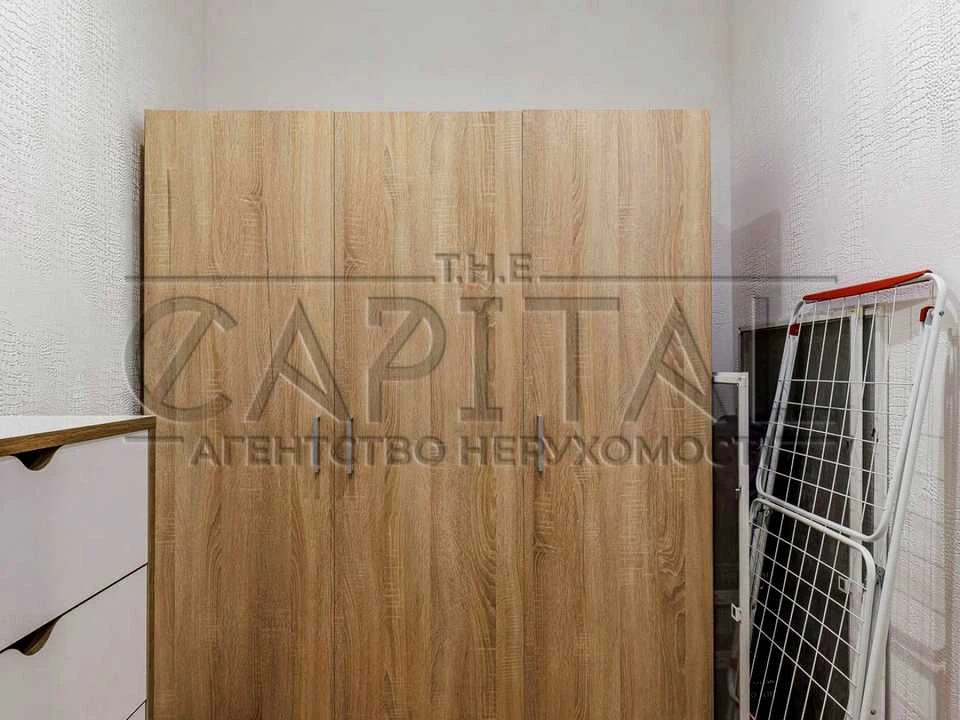 Apartment. Kyiv, Mykilsko-Slobidska St.