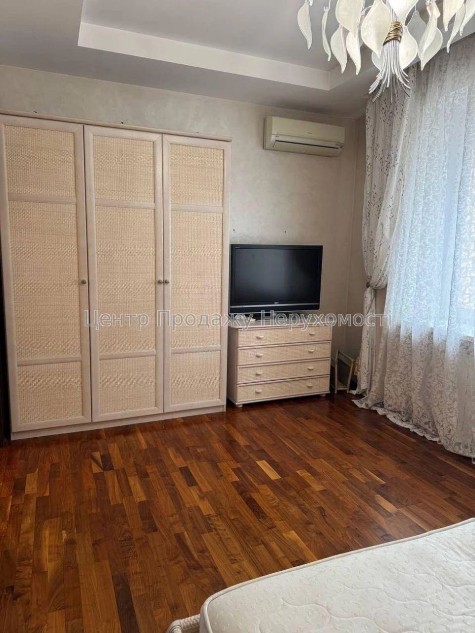 Sale of a 2-bedroom apartment 80 sq m, Kyiv, 6th/7th floor - ideal