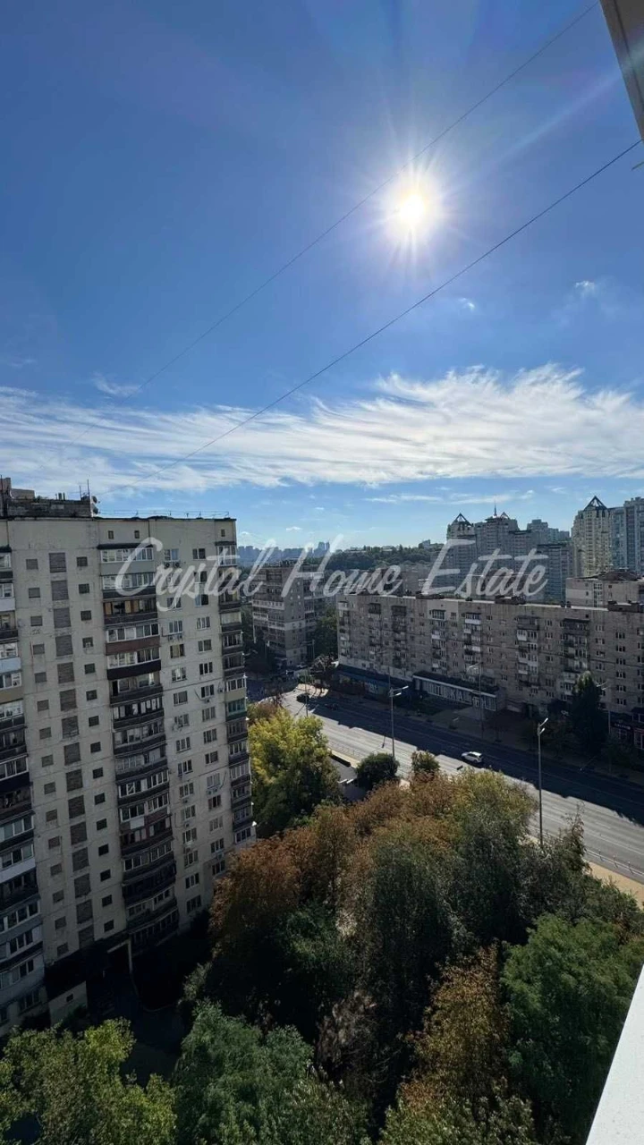Продаж 3к квартири Липківського 26. Без комісії.