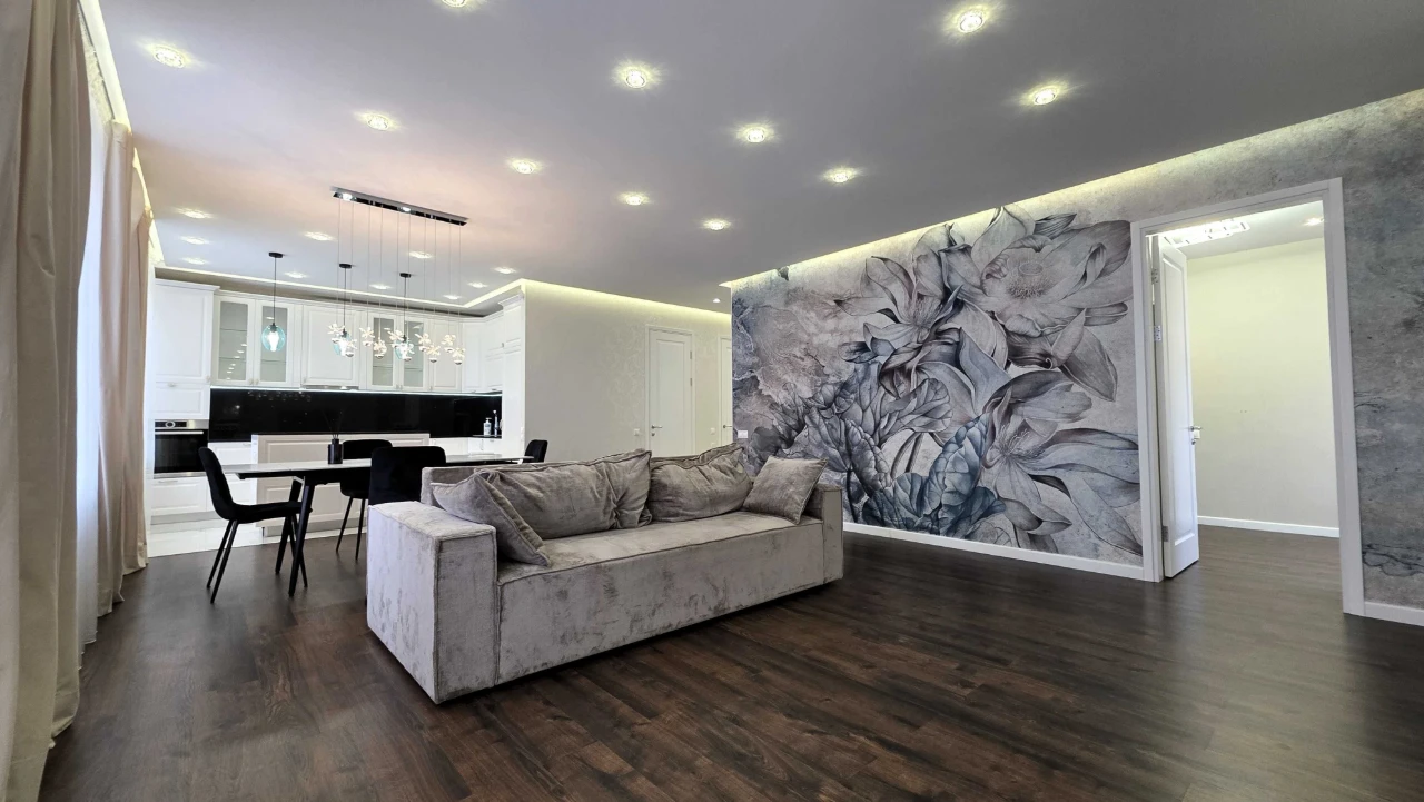 Sale of a 5-room apartment 147.2 sq. m on вул. Sholudenka 1A