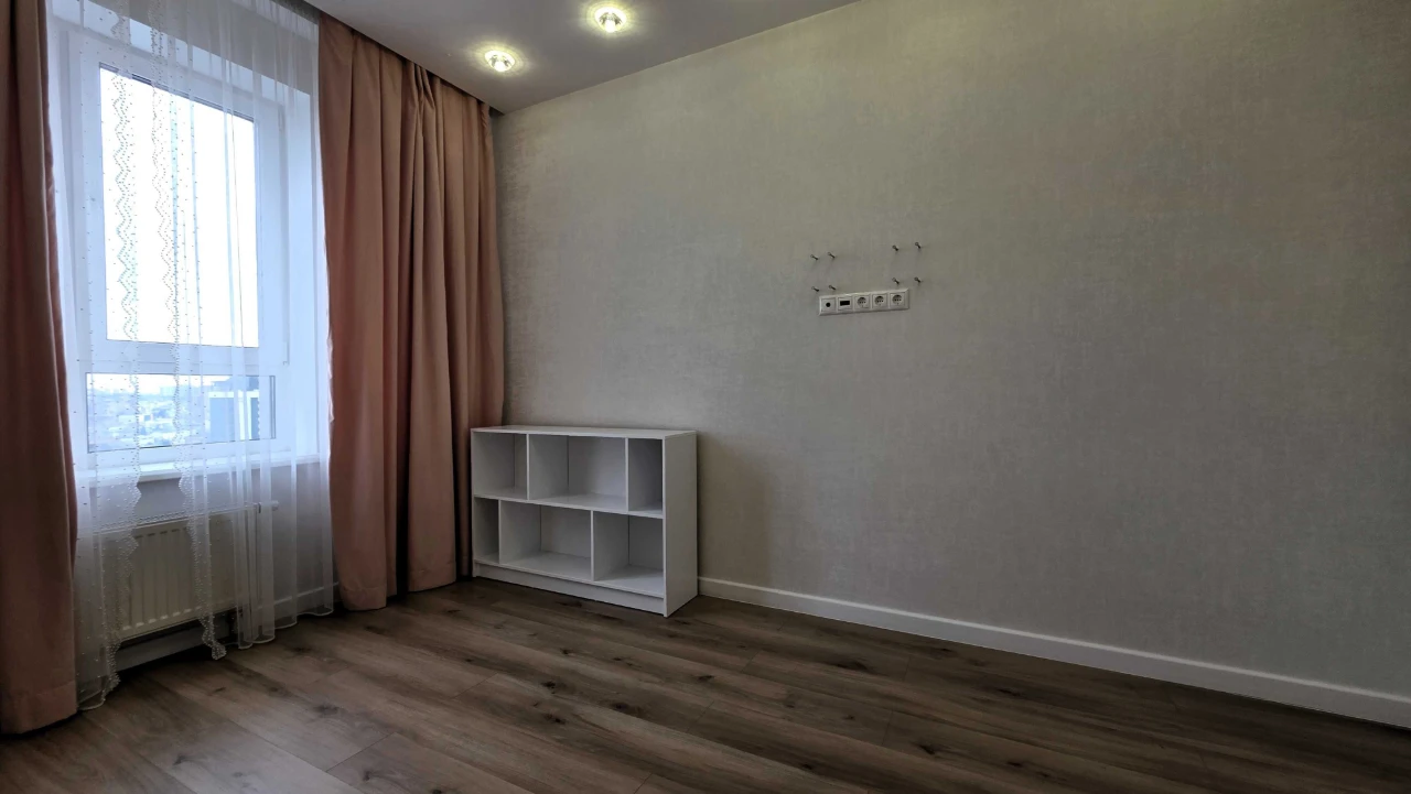 Sale of a 5-room apartment 147.2 sq. m on вул. Sholudenka 1A