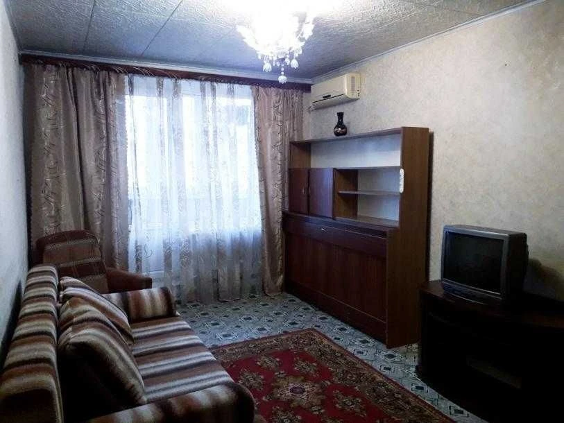 Продається 1-кімнатна квартира в районі Регіонального центру на Салтовці.