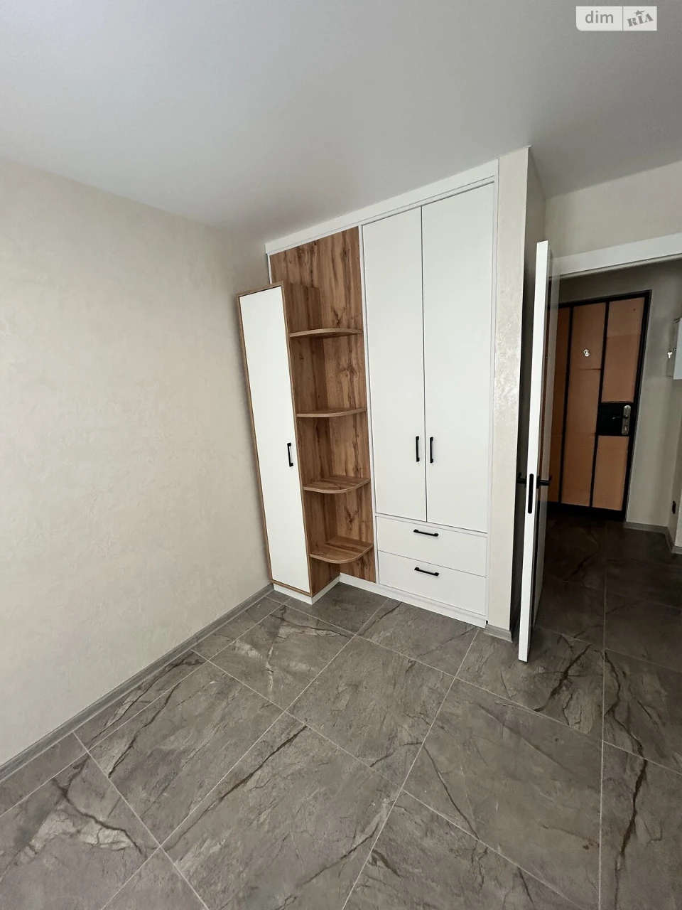 Sale Apartment Parus