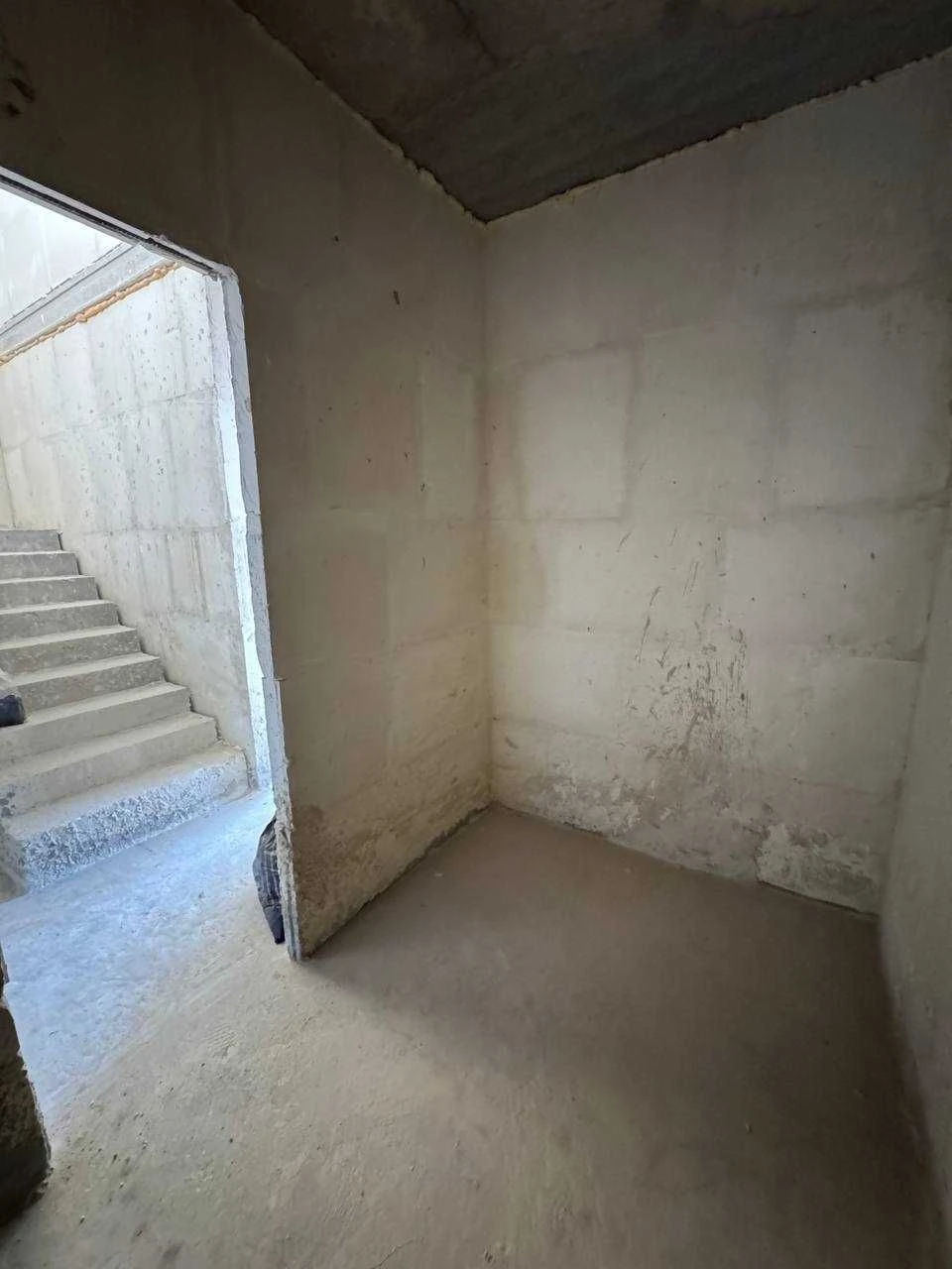 Sale of a two-level apartment in the "Knyghyn" residential complex