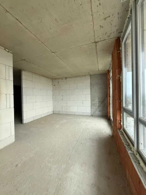 2-bedroom apartment in the "Manhattan UP" residential complex with a lake view