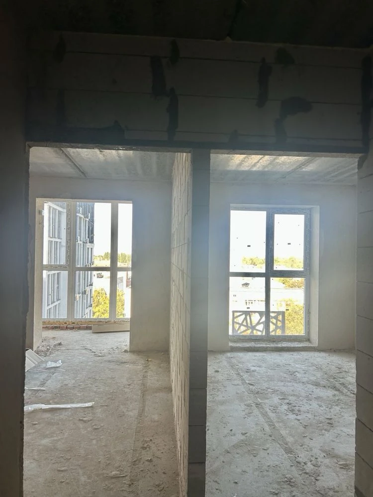 Sale of a 1-bedroom apartment in a new building