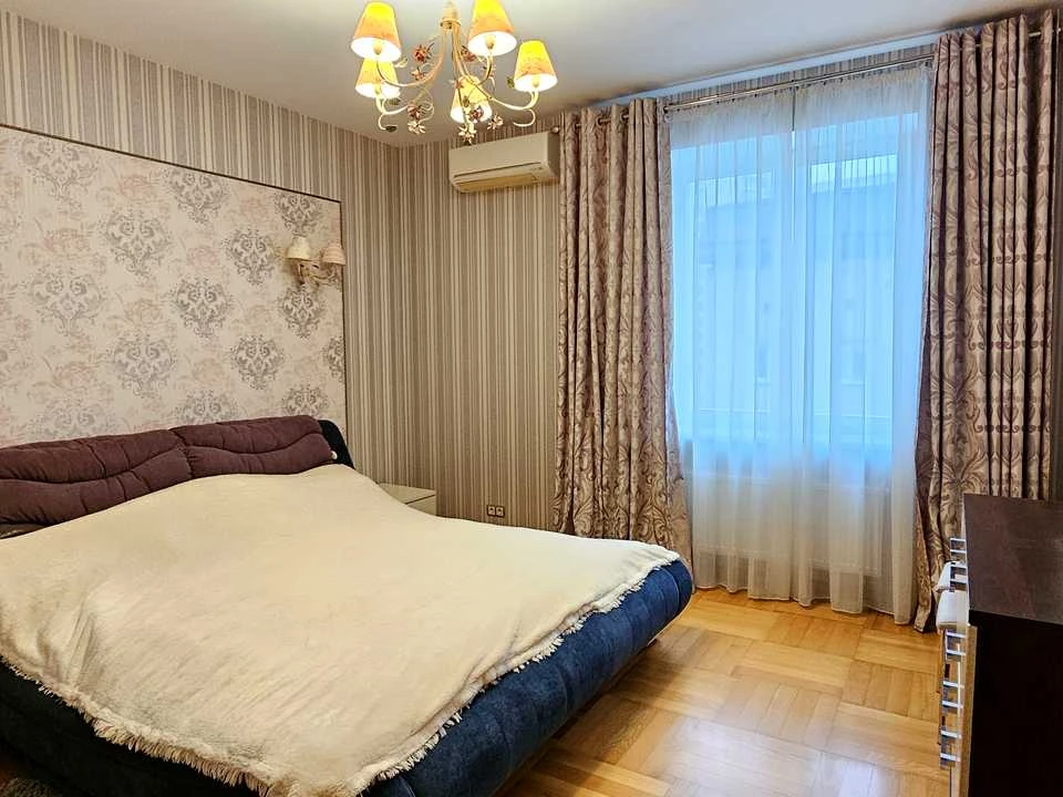 Apartment. Laboratory Street, Kyiv