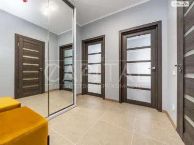 Long-Term Rent - Apartment in Holosiiv