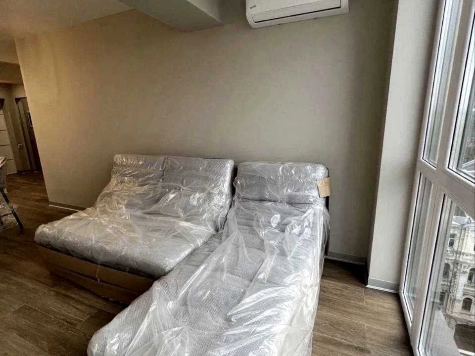 Apartment. Kyiv, Lower Val st.