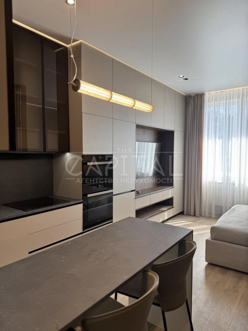 Sale of a 1-bedroom apartment in the Delmar residential complex, 37 sq m, designer