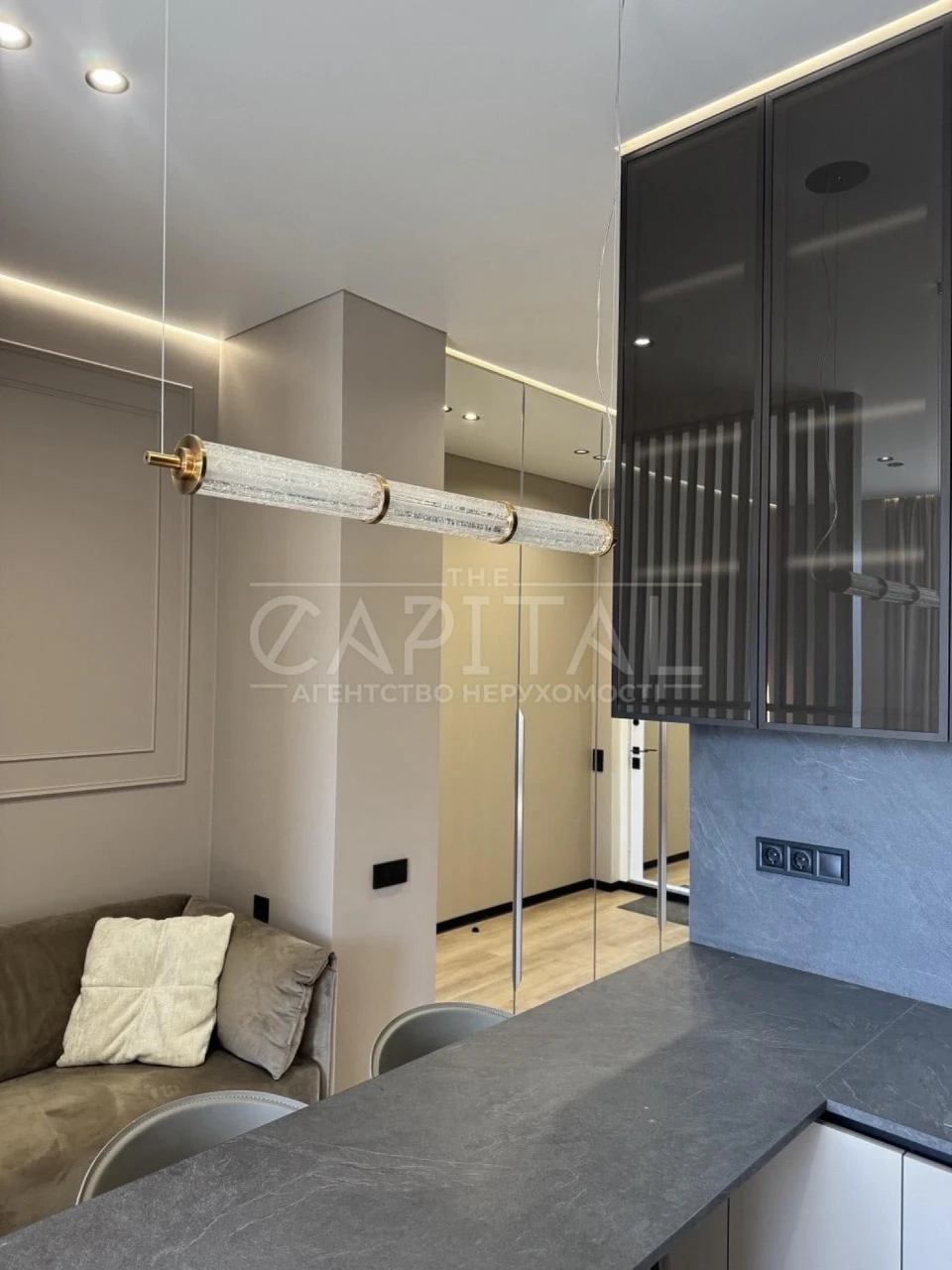 Sale of a 1-bedroom apartment in the Delmar residential complex, 37 sq m, designer