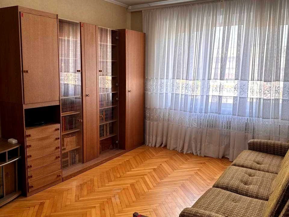 Apartment. Dnipro, Slavy Bulv.