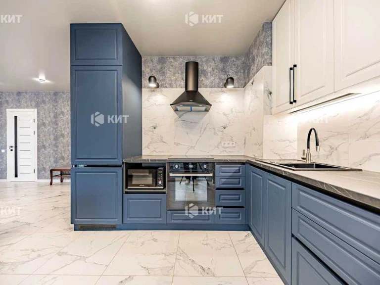 Apartment. Kharkiv, Poltava Shlyakh St., 184a k