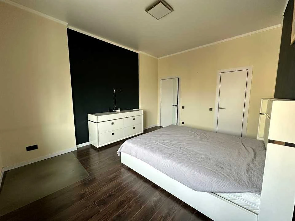 Apartment. Kyiv, KIrilo-Metodiyevska st.