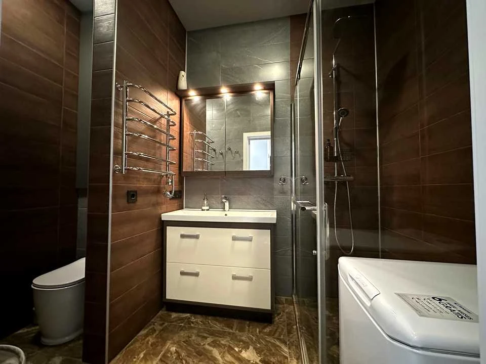 Apartment. Kyiv, KIrilo-Metodiyevska st.
