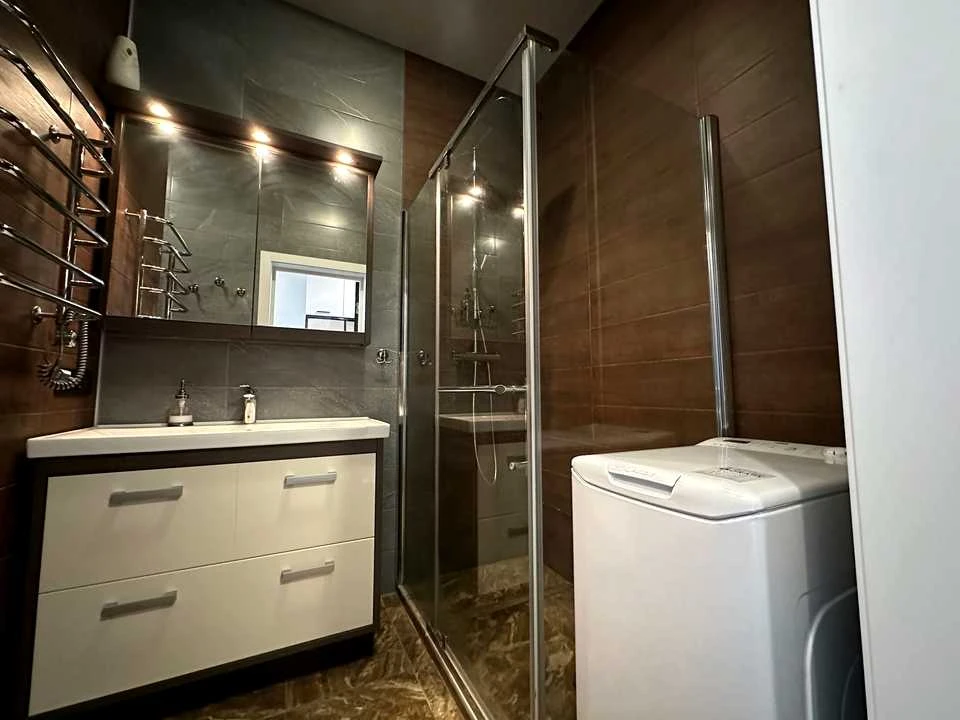 Apartment. Kyiv, KIrilo-Metodiyevska st.