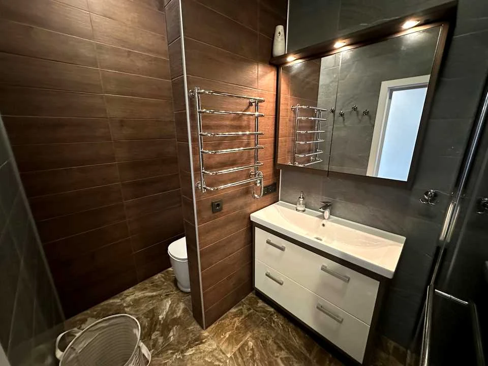 Apartment. Kyiv, KIrilo-Metodiyevska st.