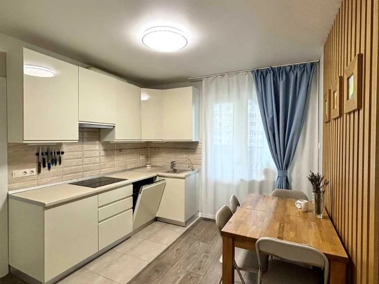 Apartment. Julia Zdanovskaya st., Kyiv