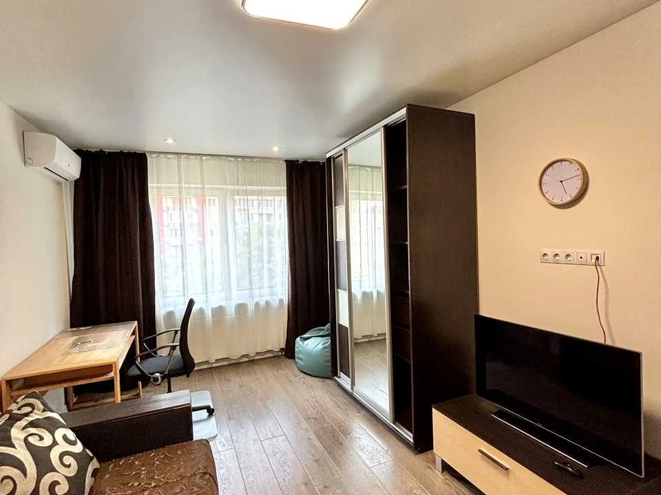 Apartment. Julia Zdanovskaya st., Kyiv