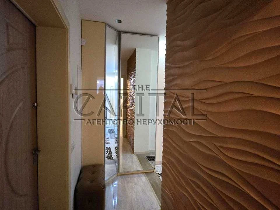 Apartment. Anna Akhmatova Street, Kyiv
