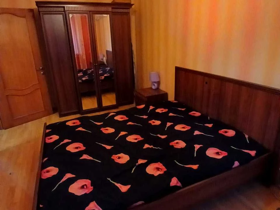Apartment. Eugene Konovalets Street, Kyiv