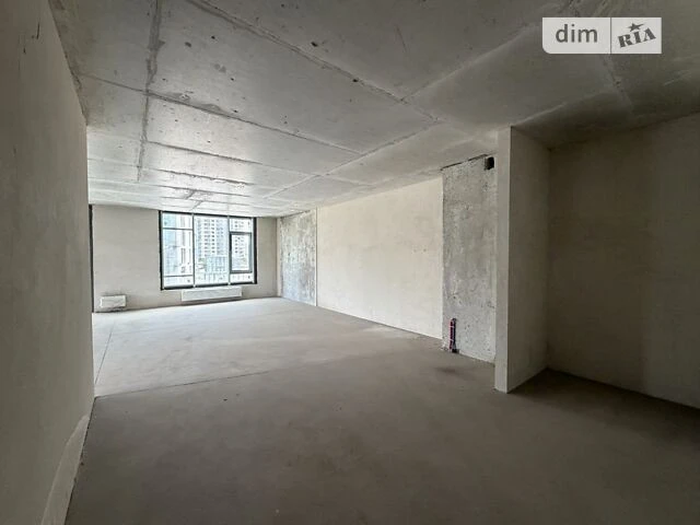 Sale of 3-room apartment 135 sq. m. on Andriy Verkhoglyada St. 26 •