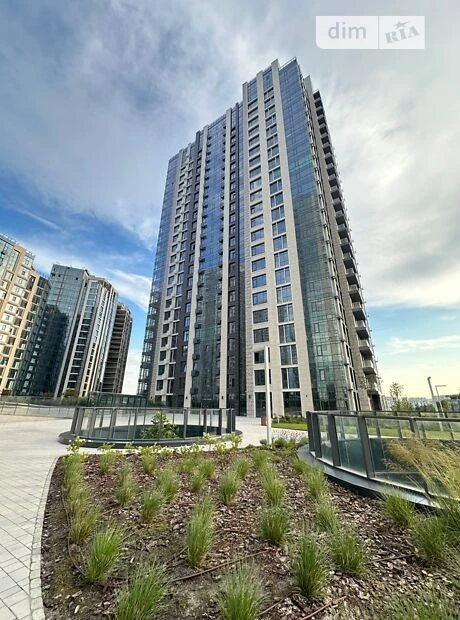 Sale of 3-room apartment 135 sq. m. on Andriy Verkhoglyada St. 26 •