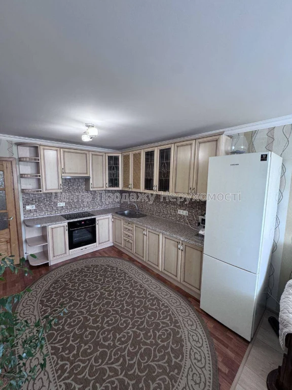 Продається 2-кімнатна квартира 86,8 м² на 8 поверсі в Києві!