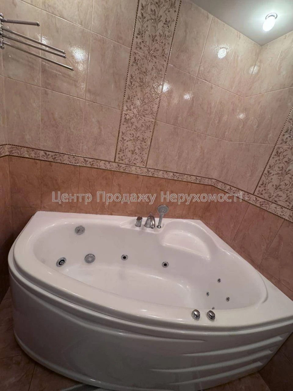 Продаж 2-кімн. квартири 86, 8 м ² на 8 поверсі в Києві!