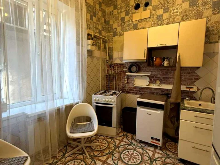 Apartment. Kolontaivska Street, Odessa
