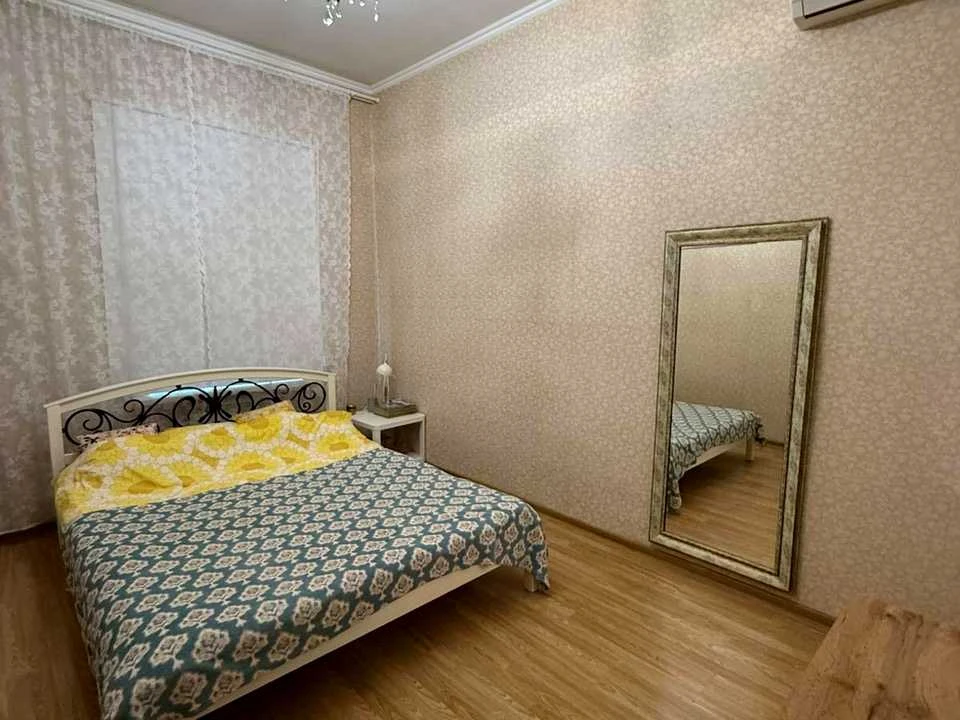 Apartment. Kolontaivska Street, Odessa