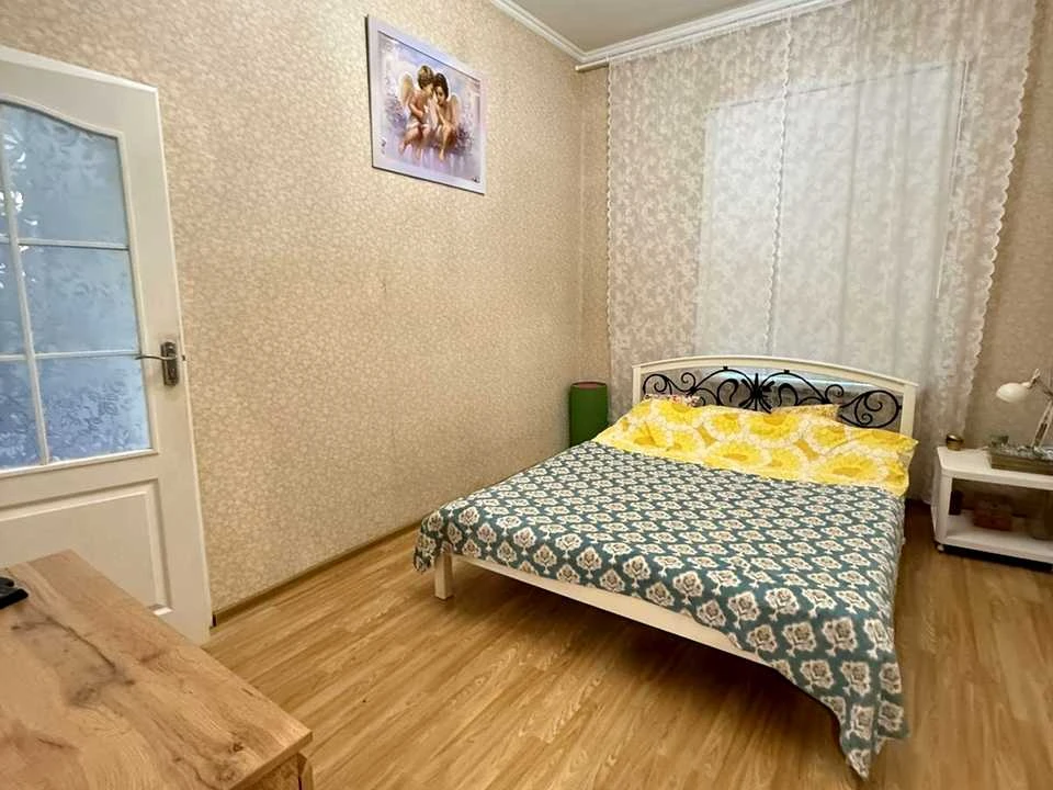 Apartment. Kolontaivska Street, Odessa