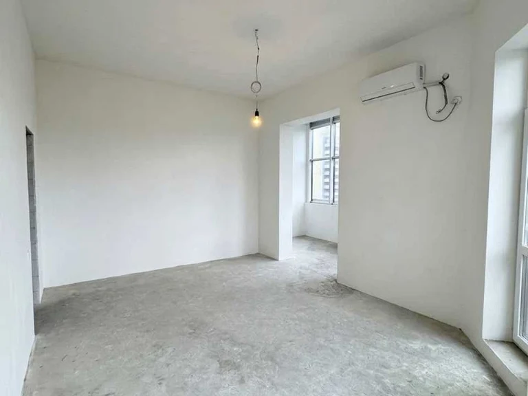 Apartment. Kyivska St.