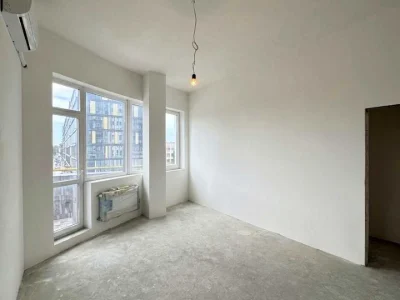 Apartment. Kyivska St.