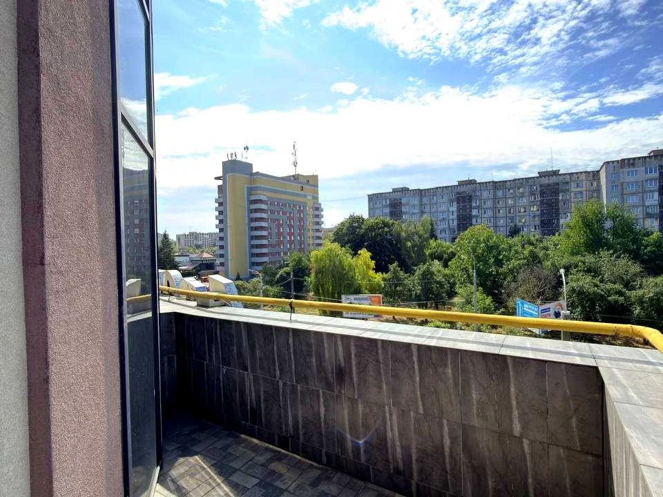 Apartment. Kyivska St.