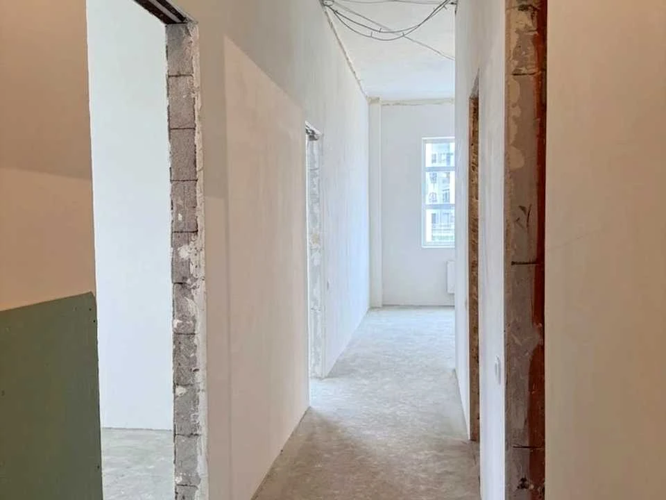 Apartment. Kyivska St.