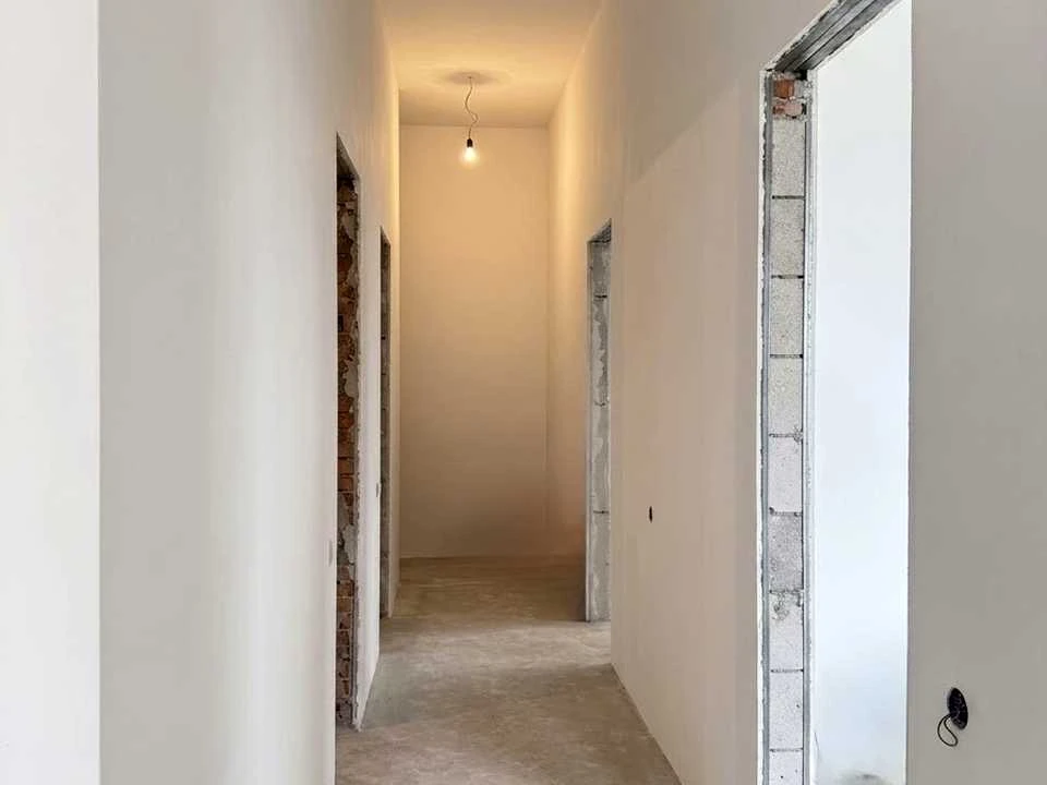 Apartment. Kyivska St.