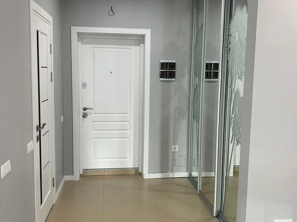 Квартира. Київ, Юлії Здановської вул.