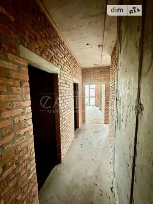 Sale of 3-room apartment 85 sq. m. on Staronavodnytska st. 42-44 •
