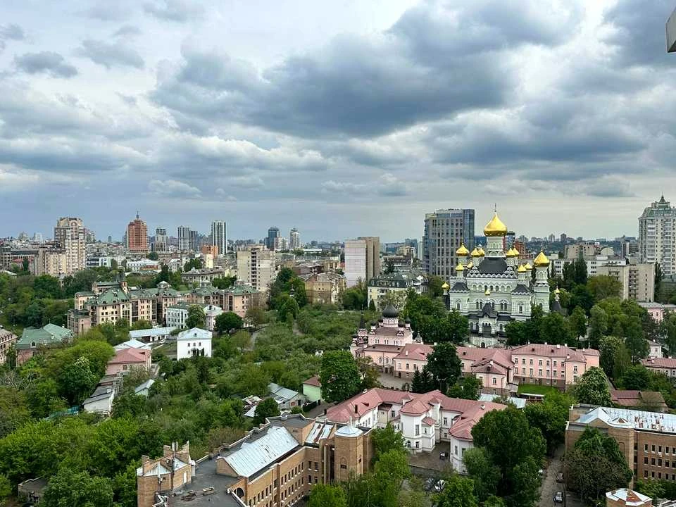 Квартира. Київ, Глибочицька вул.