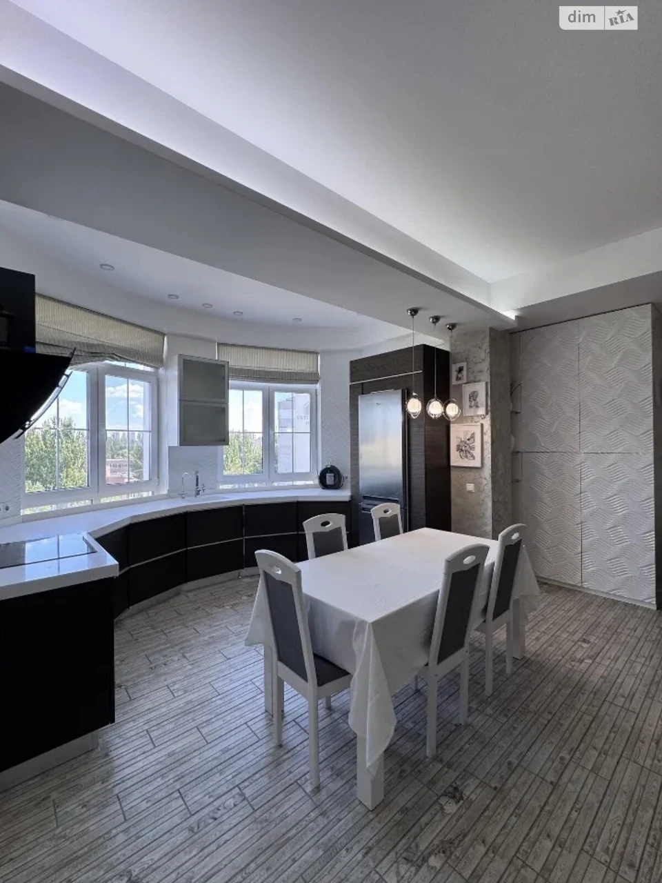 Long-Term Rental: Apartment