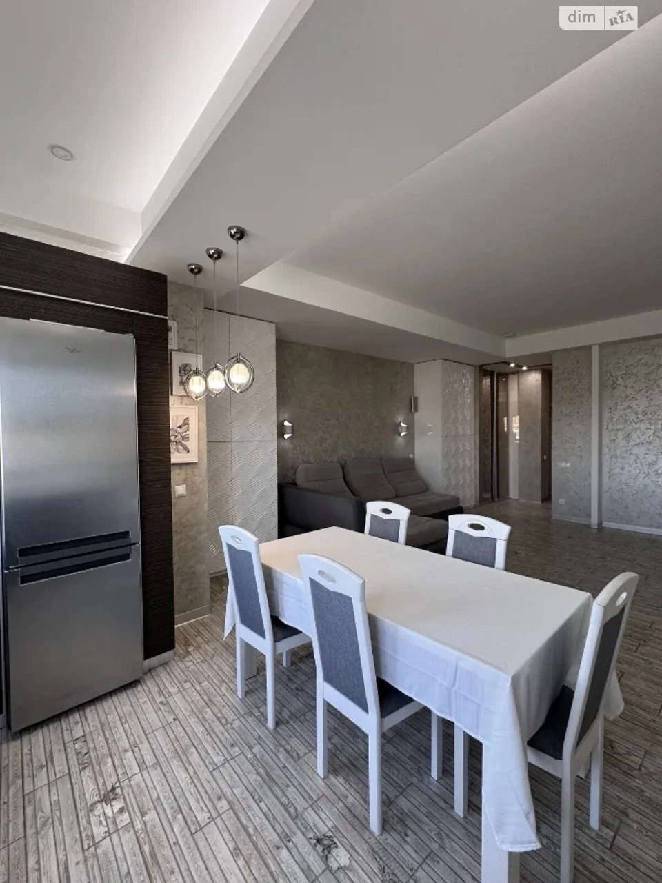 Long-Term Rental: Apartment