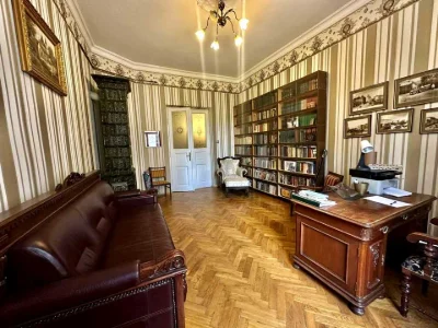 Квартира. Львів, вулиця Івана Верхратського